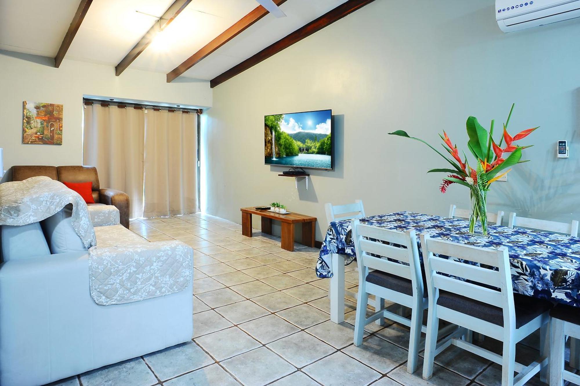 Private Fully Furnished Home At Wide Mouth Frog Hostel Quepos Luaran gambar